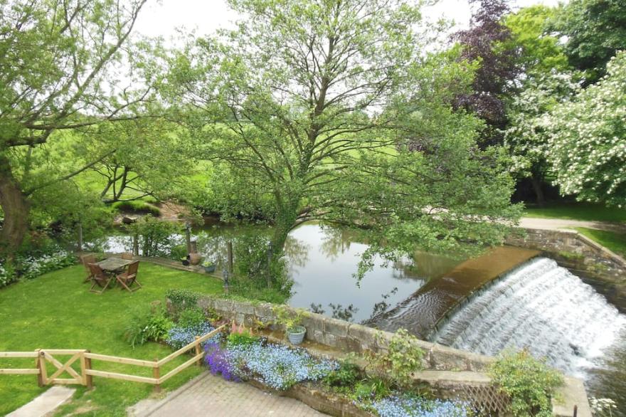 Family friendly holiday cottage in the beautiful North Yorkshire countryside.