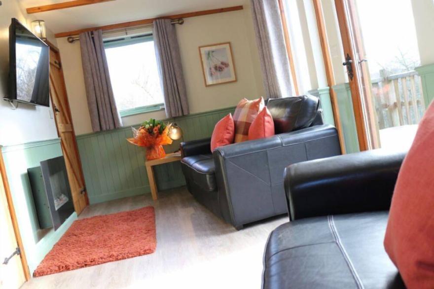 Willow Cottage Style Lodge in Yorkshire Dales, sleeps up to 4, family & pet friendly