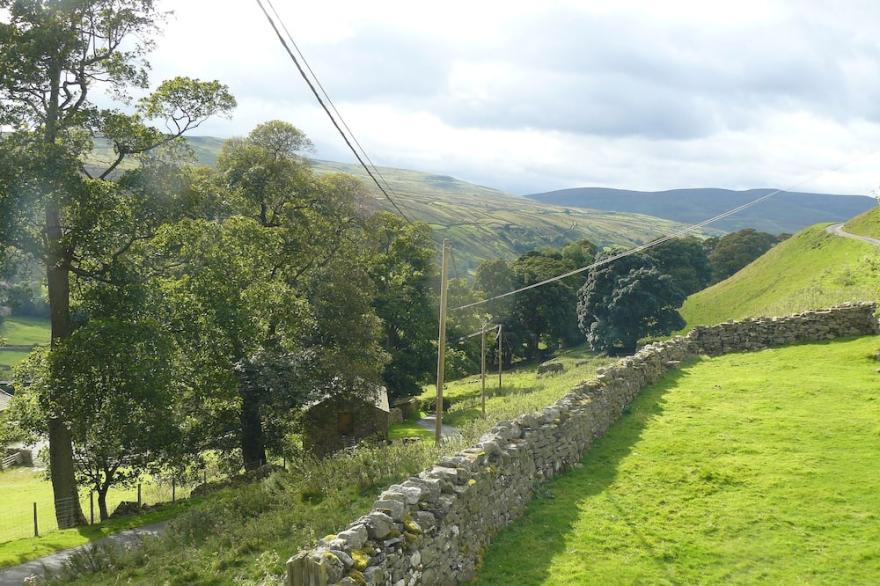 Spacious House With South-facing Views Overlooking Swaledale