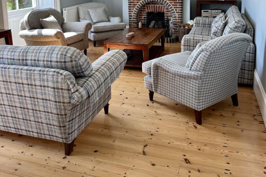Multi-award winning Georgian Farmhouse with rural views and proximity to beach