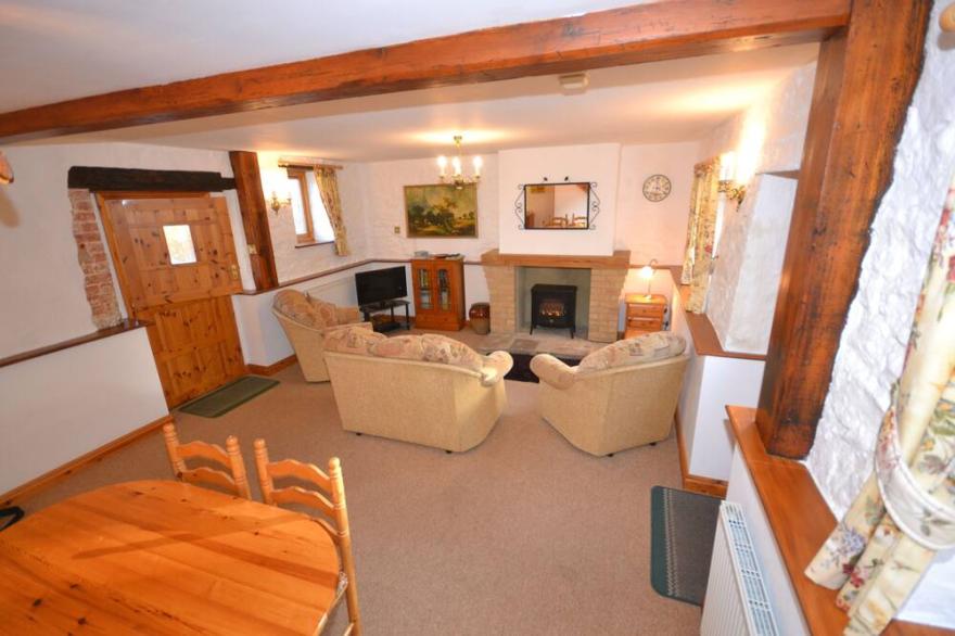 The Stables -  a house that sleeps 4 guests  in 2 bedrooms
