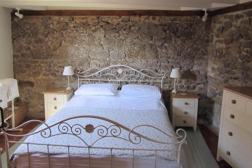 Charming barn conversion cottage in a beautiful, quiet and rural location