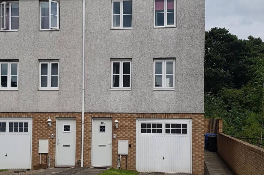 Livingston 4 Bedroom Townhouse - Central Belt of Scotland