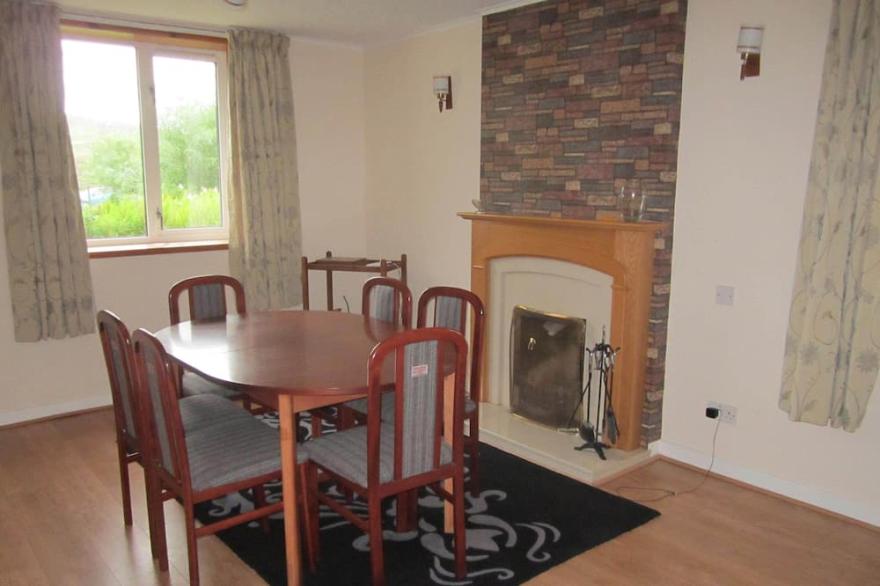 Family Friendly Cottage Near Sandy Beaches