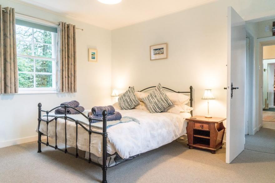 Rural Self-Catering Cottage near Tighnabruaich, Argyll and Bute