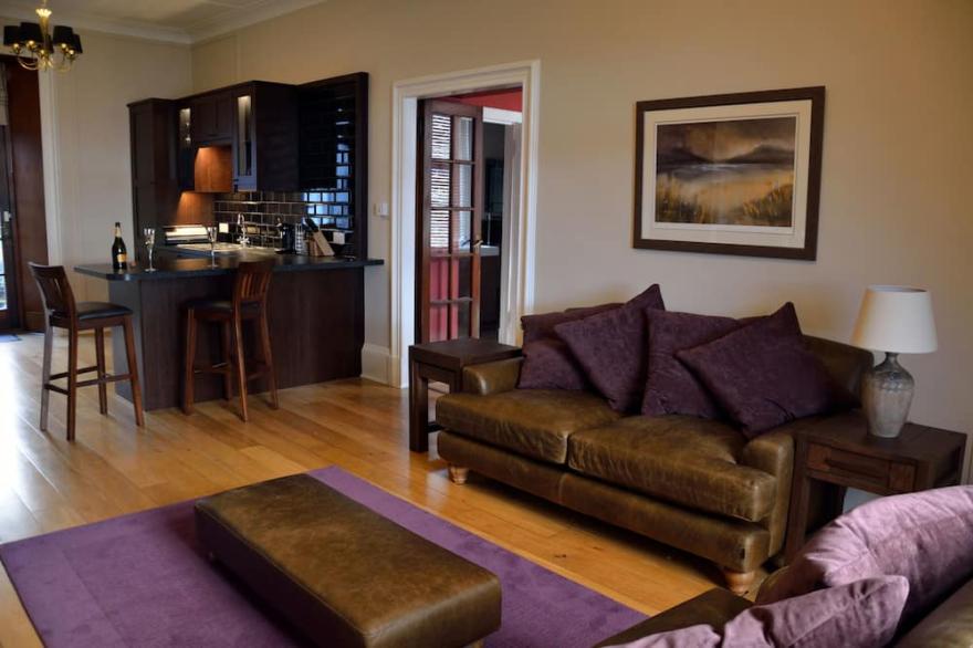 Ben Vheir Luxury Apartment near Glencoe - Stunning lochside location
