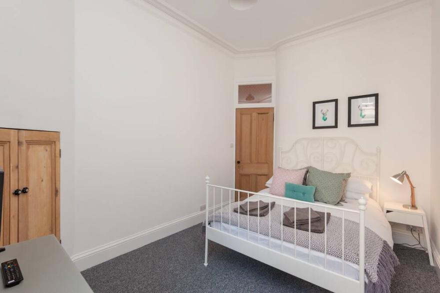 Superb value, family friendly and very central!