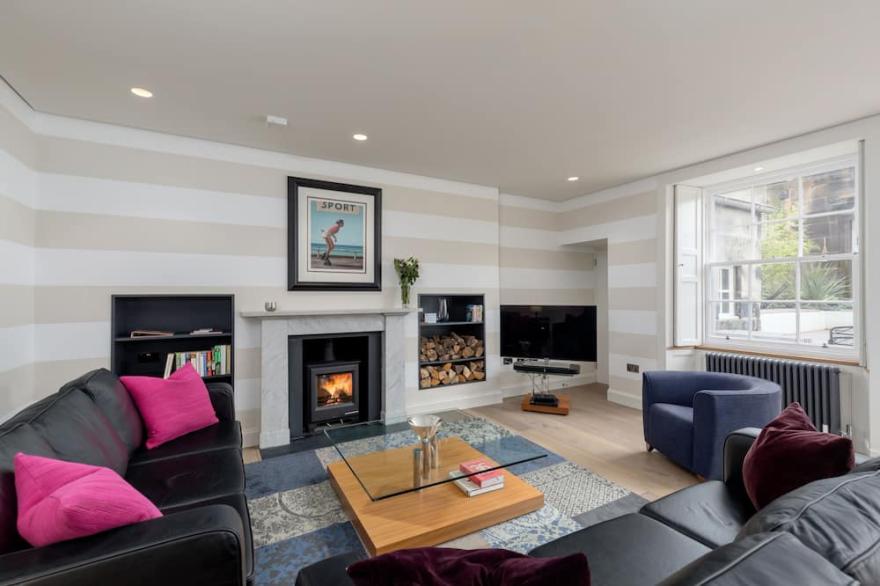 Stunning 2 Bed Garden Flat in the heart of Edinburgh's New Town.