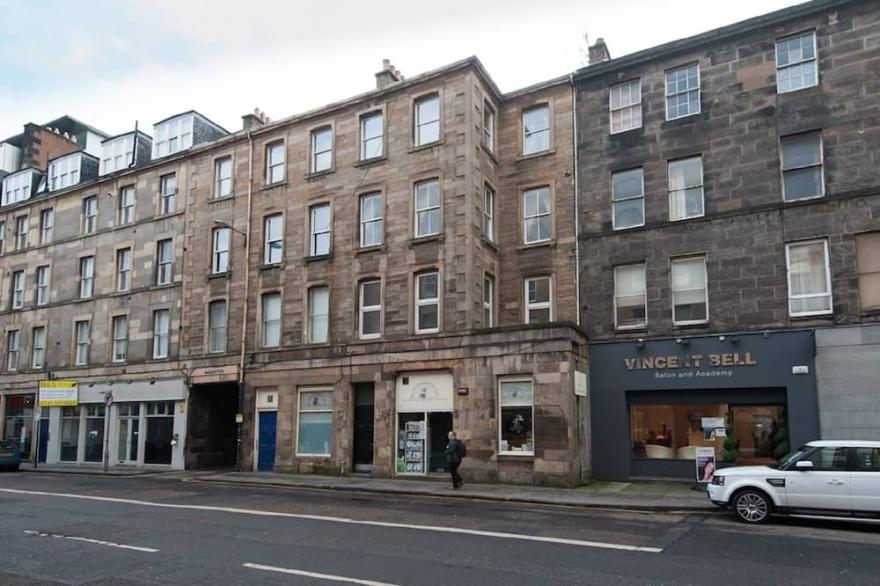 Genuine City Centre Apartment (Bread St)