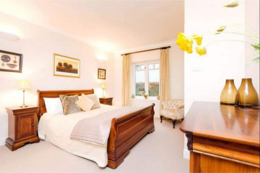 Spacious and luxurious, Barnton - Cramond, Edinburgh - near golf, city, sea
