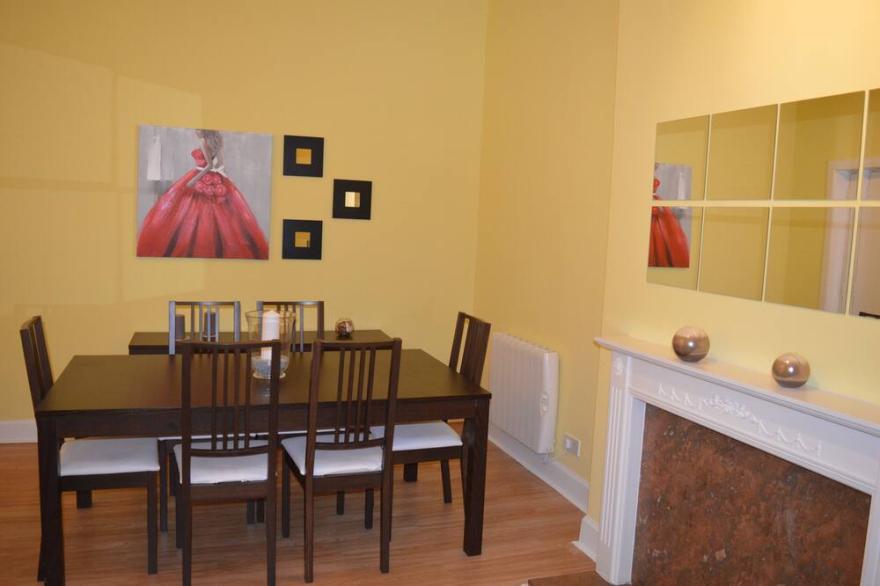 One Bedroom Apartment in the Heart of Edinburgh