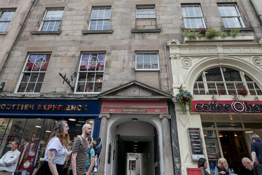 Cosy Clean Royal Mile flat near Edinburgh Castle