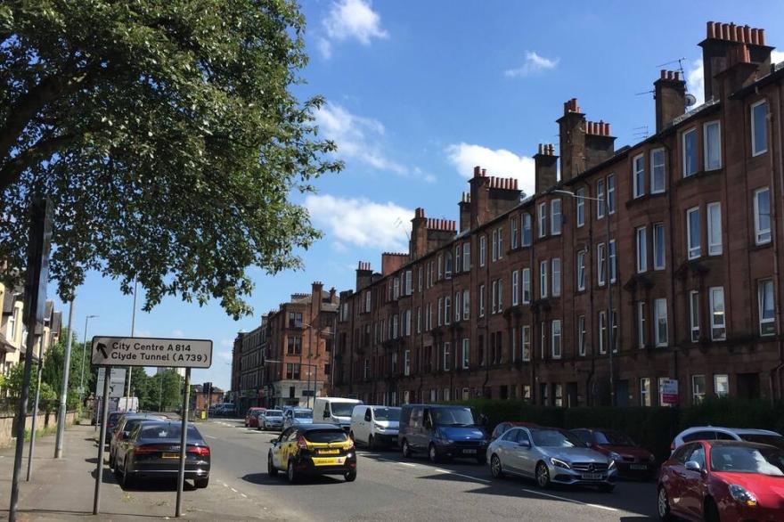 Great Location, 2 Bed Scotstoun/West End Flat