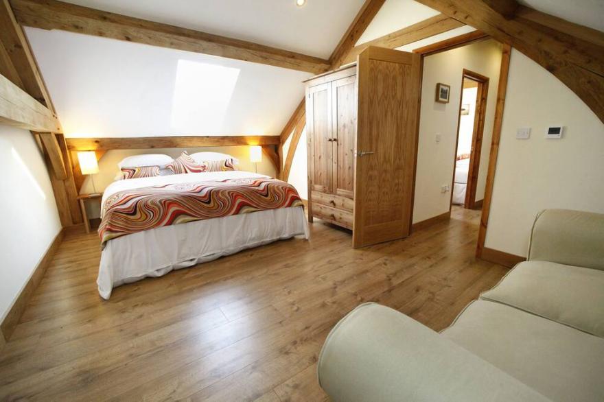 Y Llaethdy - Luxury Barn Conversion at Tir-Cethin Farm on The Gower