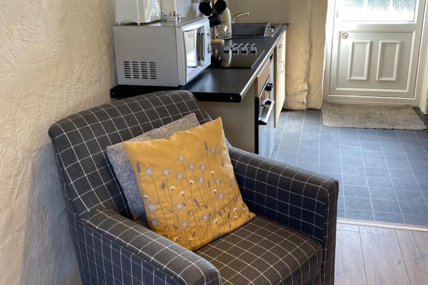 2 Glantraeth Farm Cottage. Pet friendly, Ideal base to explore Anglesey