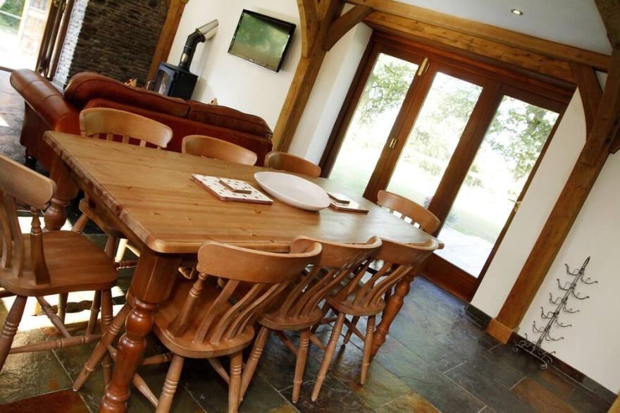 Y Beudy - Luxury Barn Conversion at Tir-Cethin Farm on The Gower