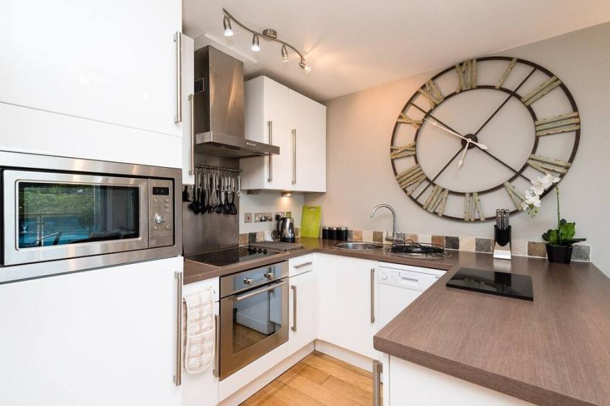 Superb two bed apartment with breathtaking sea, river and coastline views