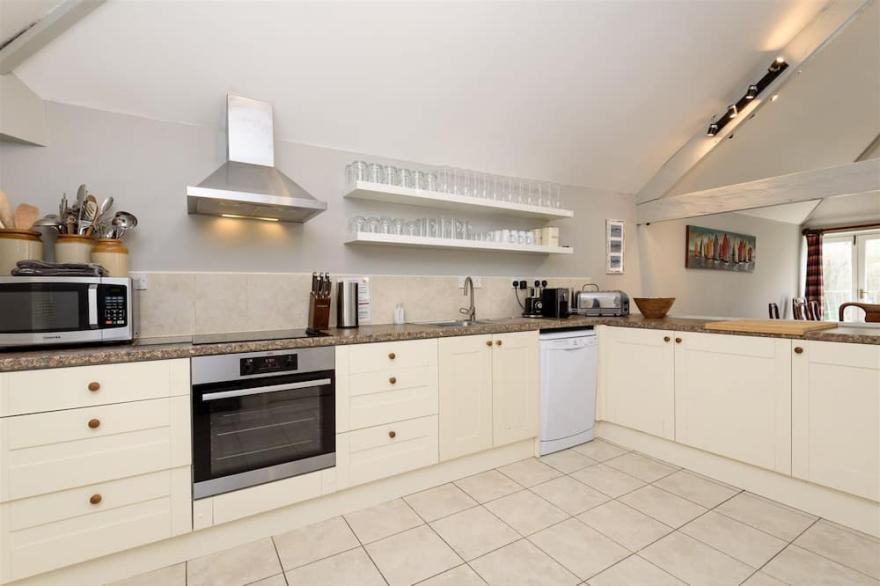 Truly magnificent, luxury waterfront apartment