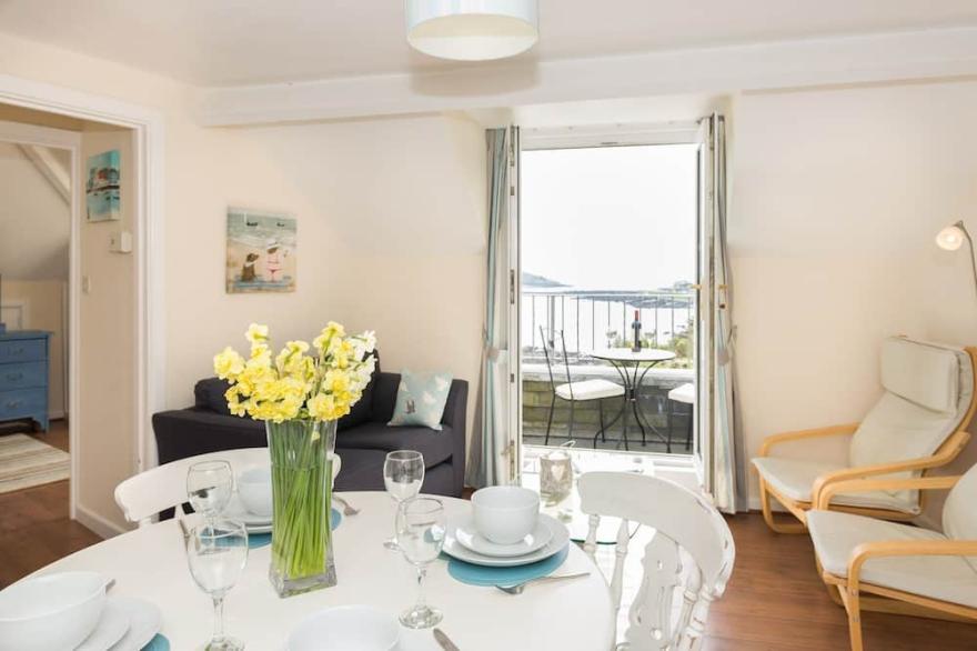 Stunning apartment with breath taking sea views
