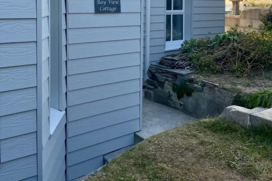 3 Bed Cottage - Amazing Sea Views!