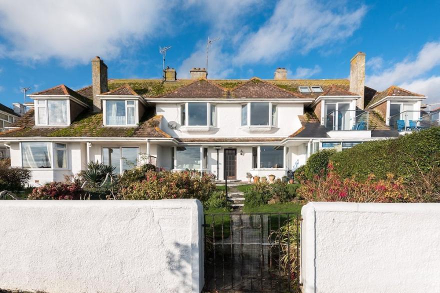 Fabulous house with magnificent views