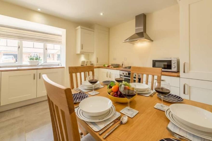 Smart modern bungalow in the pretty village of Heacham