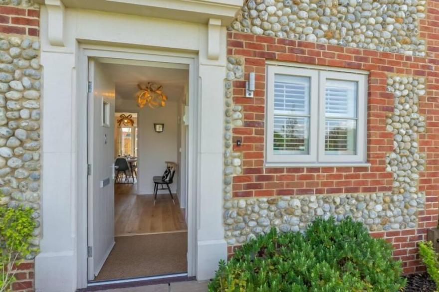 Lavandula is a gem of retreat, neatly tucked away in the heart of Burnham Market