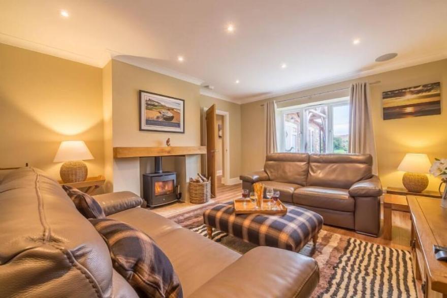A super, luxuriously appointed bungalow in a peaceful residential area