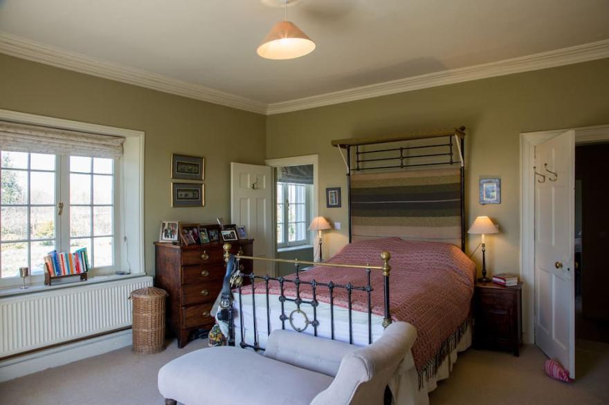 Stunning Georgian Grade 2 Listed property in the Welsh borders