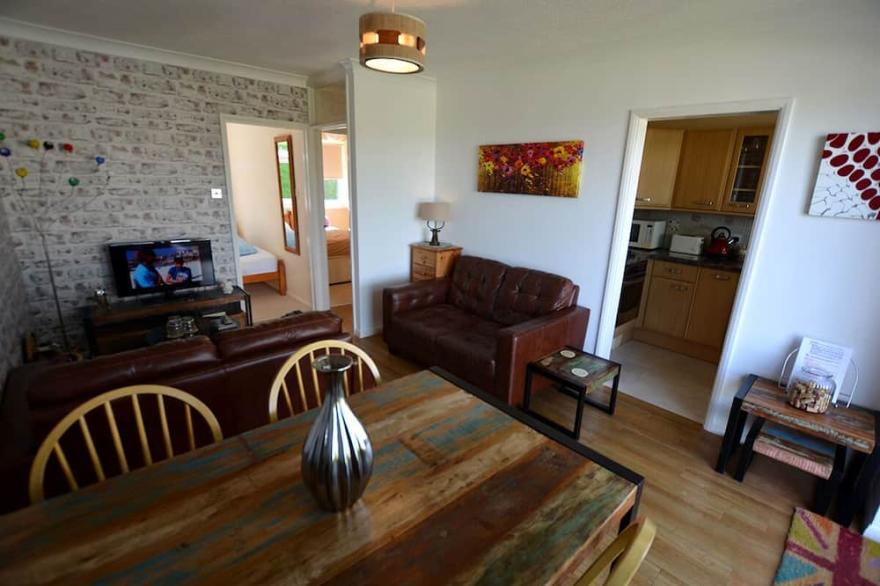 Gower, Oxwich, Amazing Views, Sleeps 4