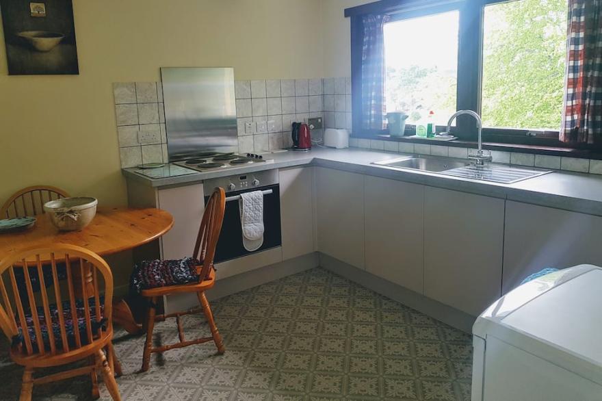 Cosy  Bungalow in the  village of Lochcarron,Highlands of Scotland