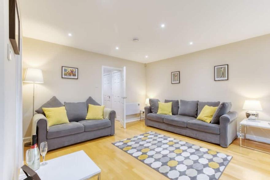 Luxury 3 bedroom Apartment, Gleneagles Village, Auchterarder - Sleeps 6