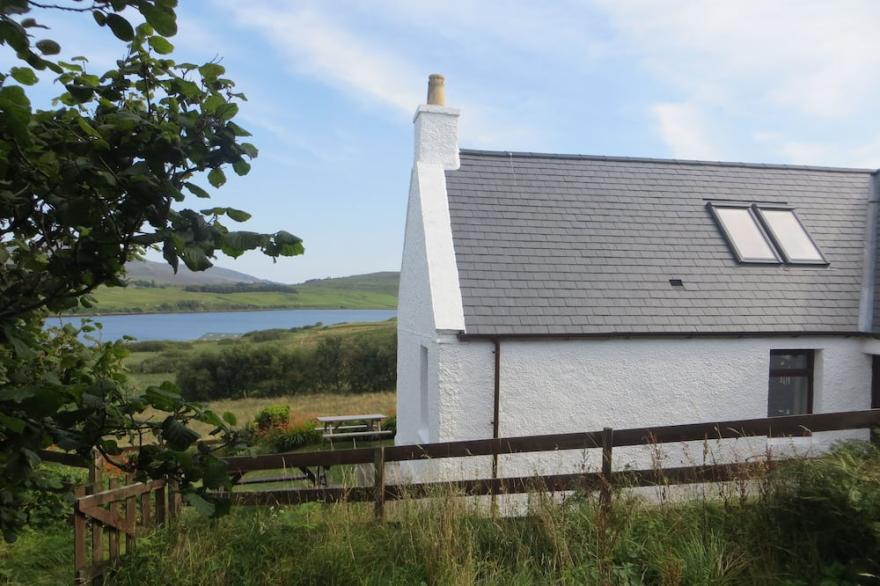 Park Cottage - A very private and scenic holiday home.