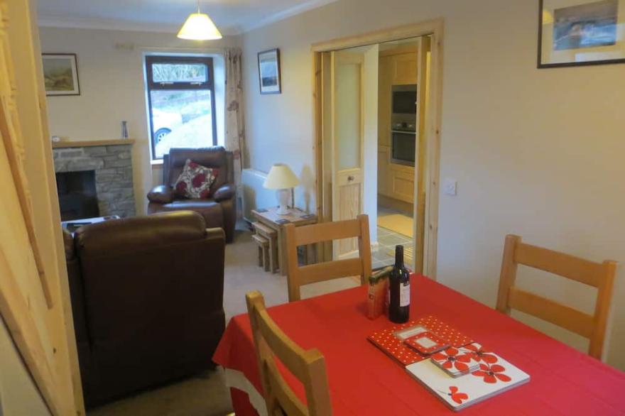 Park Cottage - A very private and scenic holiday home.