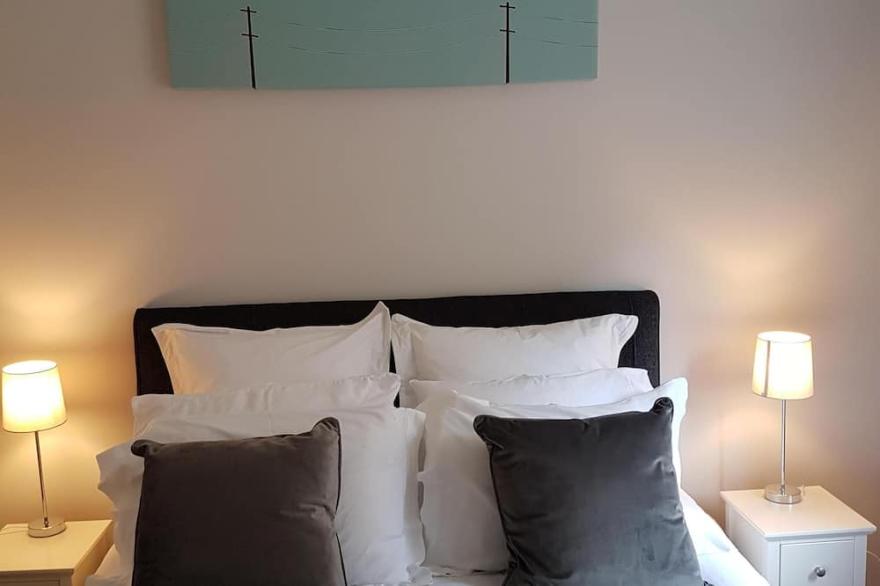Spacious Modern Stockbridge/New Town Apartment