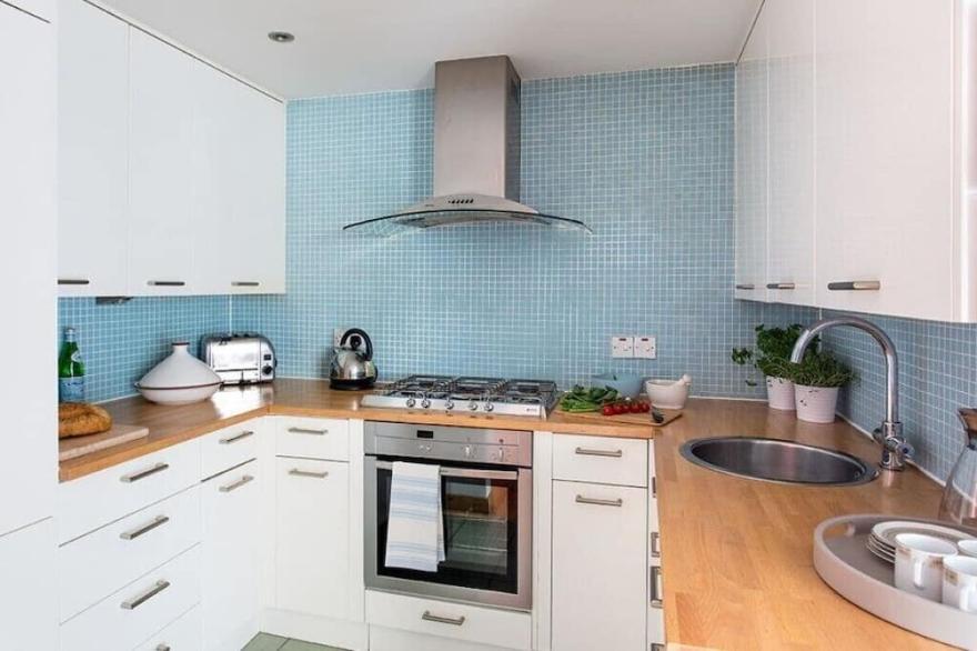 Beautiful apartment in Edinburgh`s West End