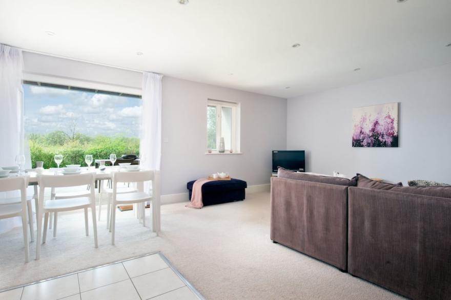 Luxury apartment with spa access on a nature reserve