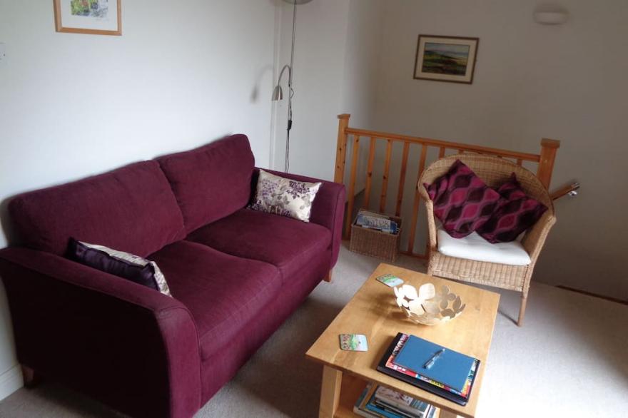 Jurassic Coast. Beautiful  Apartment in  Dorset Coast Market Town