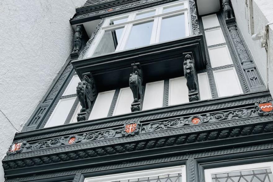 Iconic Dartmouth House with Enchanting Garden