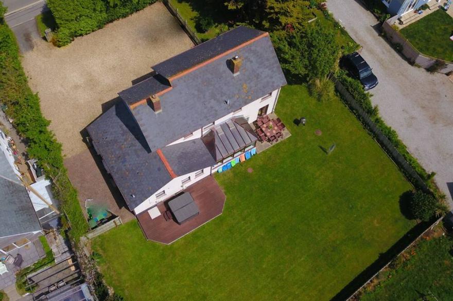 CROYDE HIGH TIDE | 6 Bedrooms | Croyde | Sleeps 12