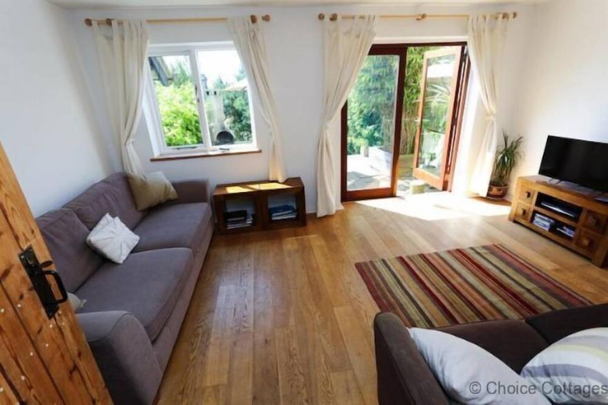 CROYDE LOOKOUT | 3 Bedrooms | Croyde | Sleeps 6 | Surf Room
