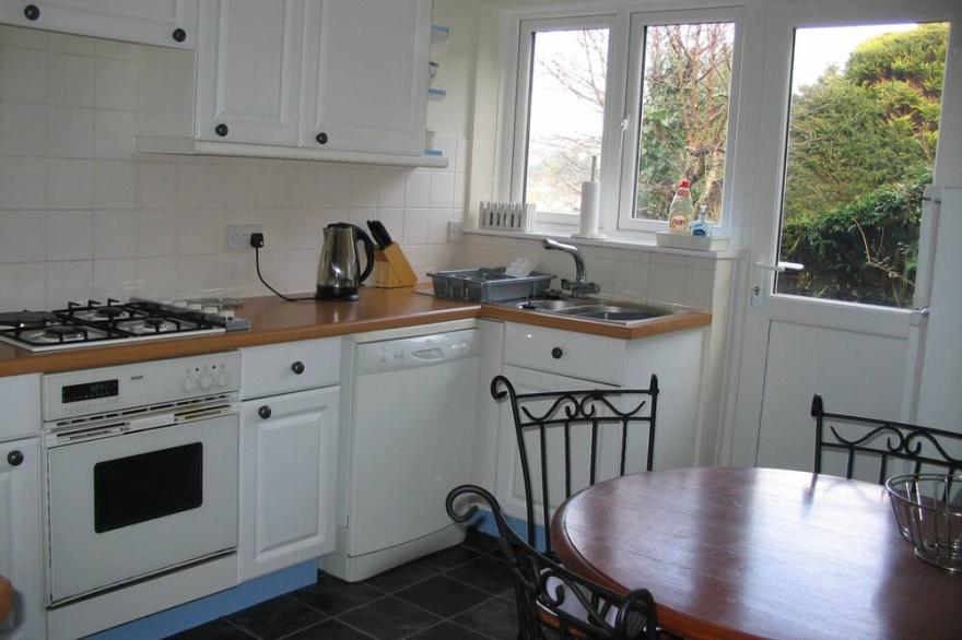House in Noss Mayo. <br>Stunning Estuary Views direct Coastal walks, Great Pubs