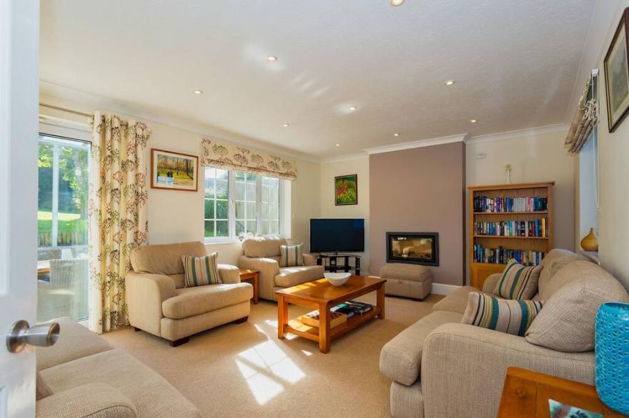 CROYDE MEADOWBANK | 4 Bedrooms | Croyde | Sleeps 8