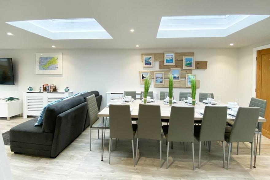 NOW TAKING BOOKINGS FOR 2023 Meadow Cottage is a spectacular single level detached property