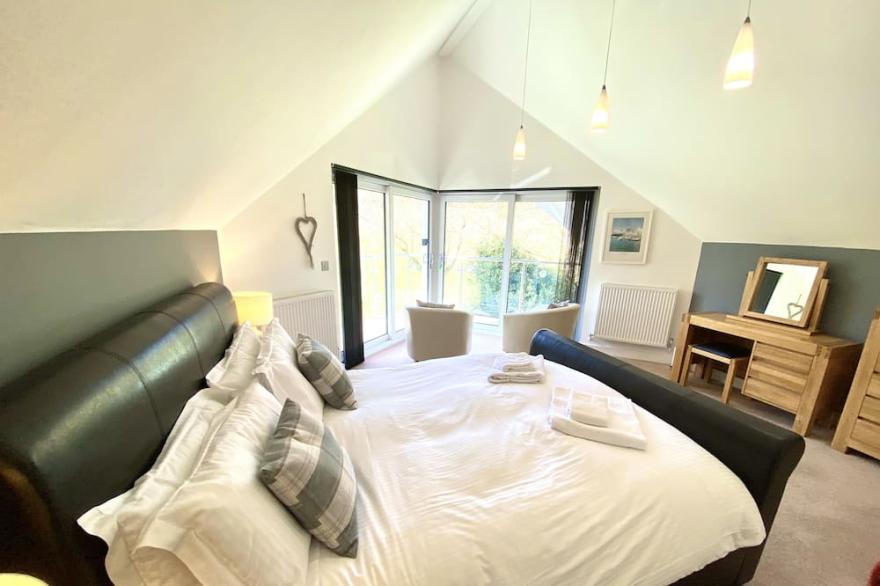 Trewhiddle Villa 19 -  a trewhiddle that sleeps 7 guests  in 4 bedrooms