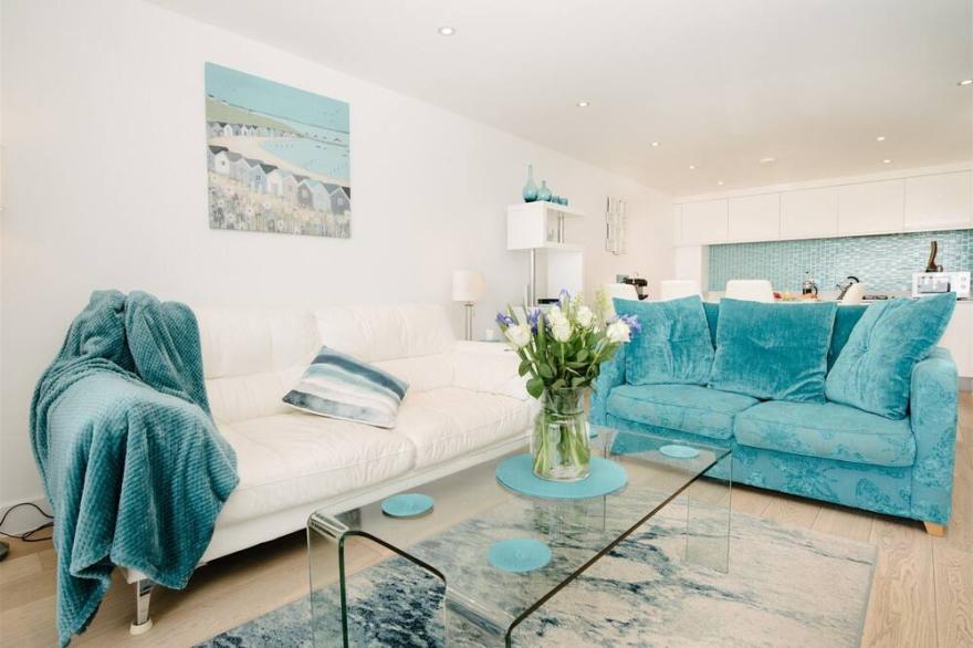 11 Ocean Gate, Newquay -  an apartment that sleeps 2 guests  in 1 bedroom
