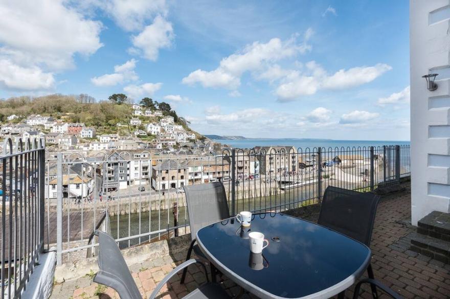 Apartment on the harbour with great views