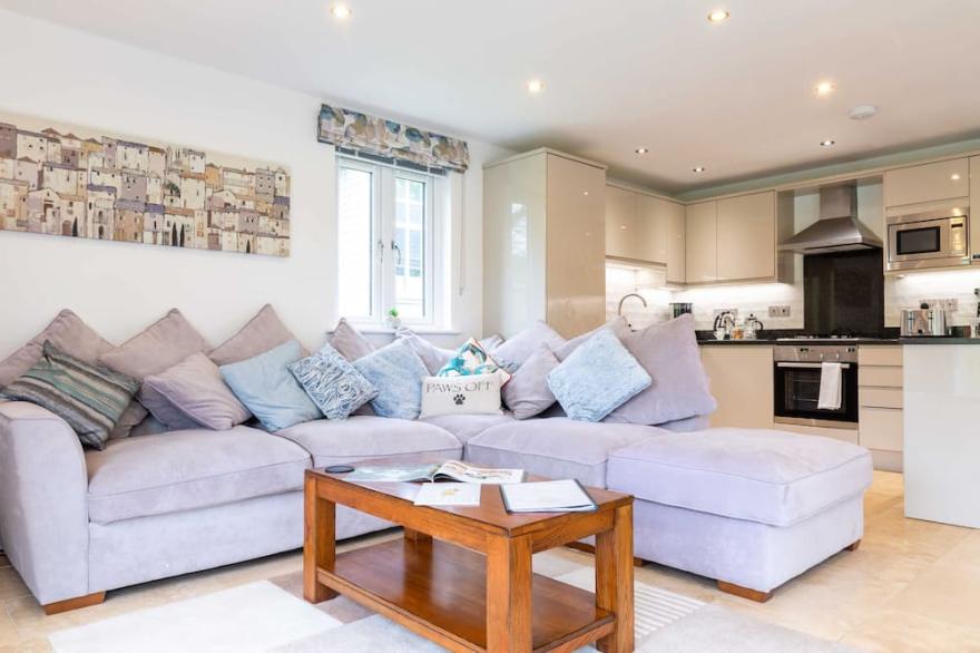 Trewhiddle Villa 21 -  a trewhiddle that sleeps 6 guests  in 3 bedrooms