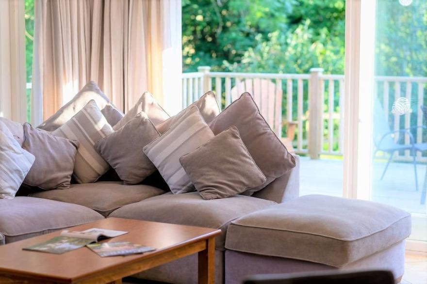 Trewhiddle Villa 11 -  a trewhiddle that sleeps 7 guests  in 4 bedrooms