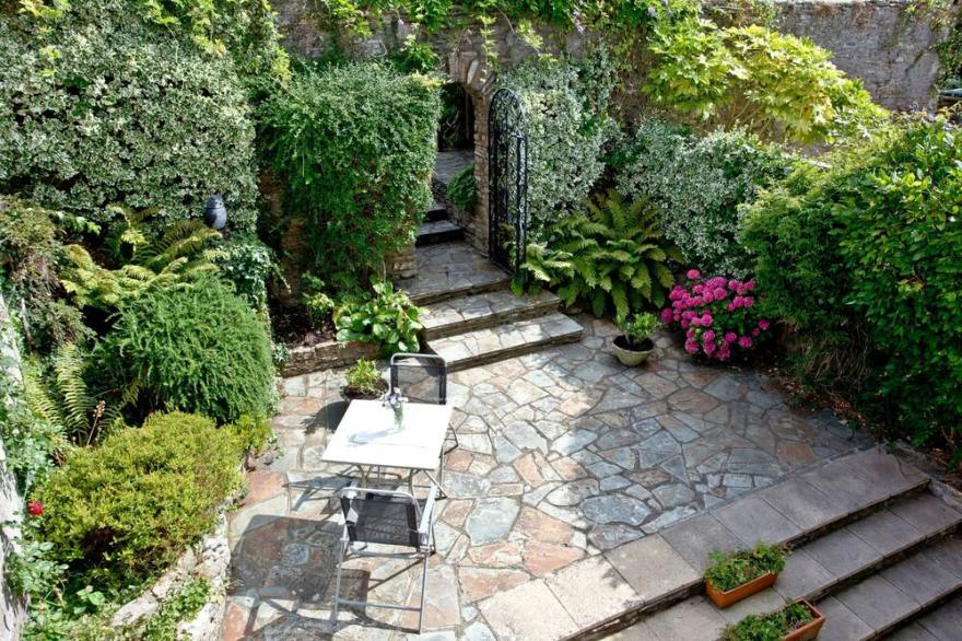 Rest A Shore, Brixham -  a house that sleeps 6 guests  in 3 bedrooms